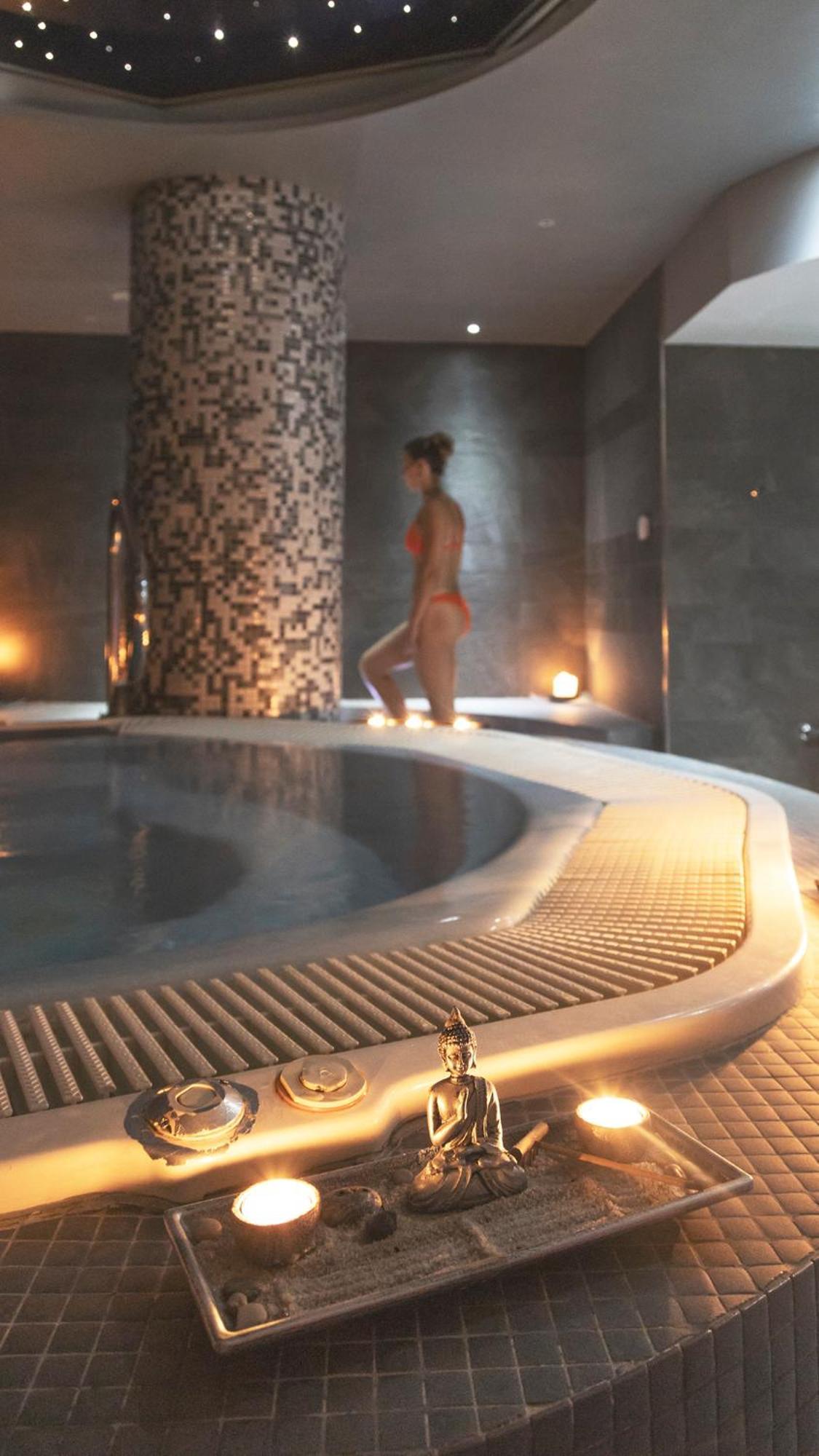 Hotel & Spa Real 하카 외부 사진